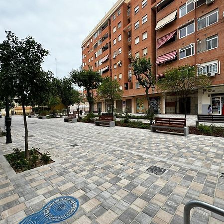 Moderno Apartamento Del Arquitecto Aparthotel Valencia Exterior photo