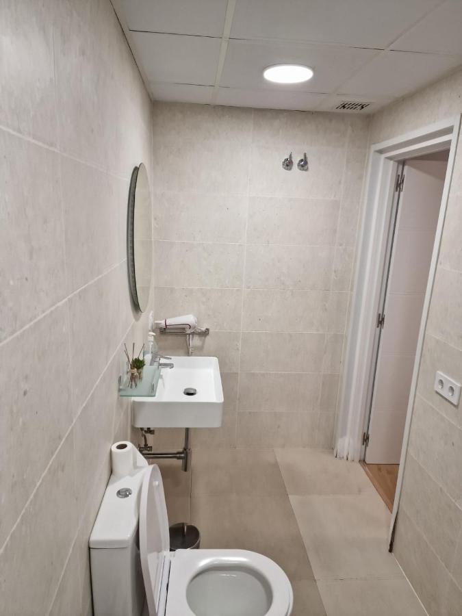 Moderno Apartamento Del Arquitecto Aparthotel Valencia Exterior photo