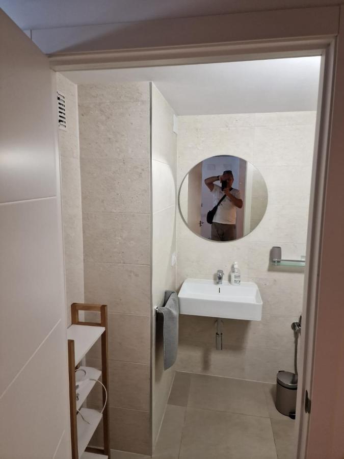 Moderno Apartamento Del Arquitecto Aparthotel Valencia Exterior photo