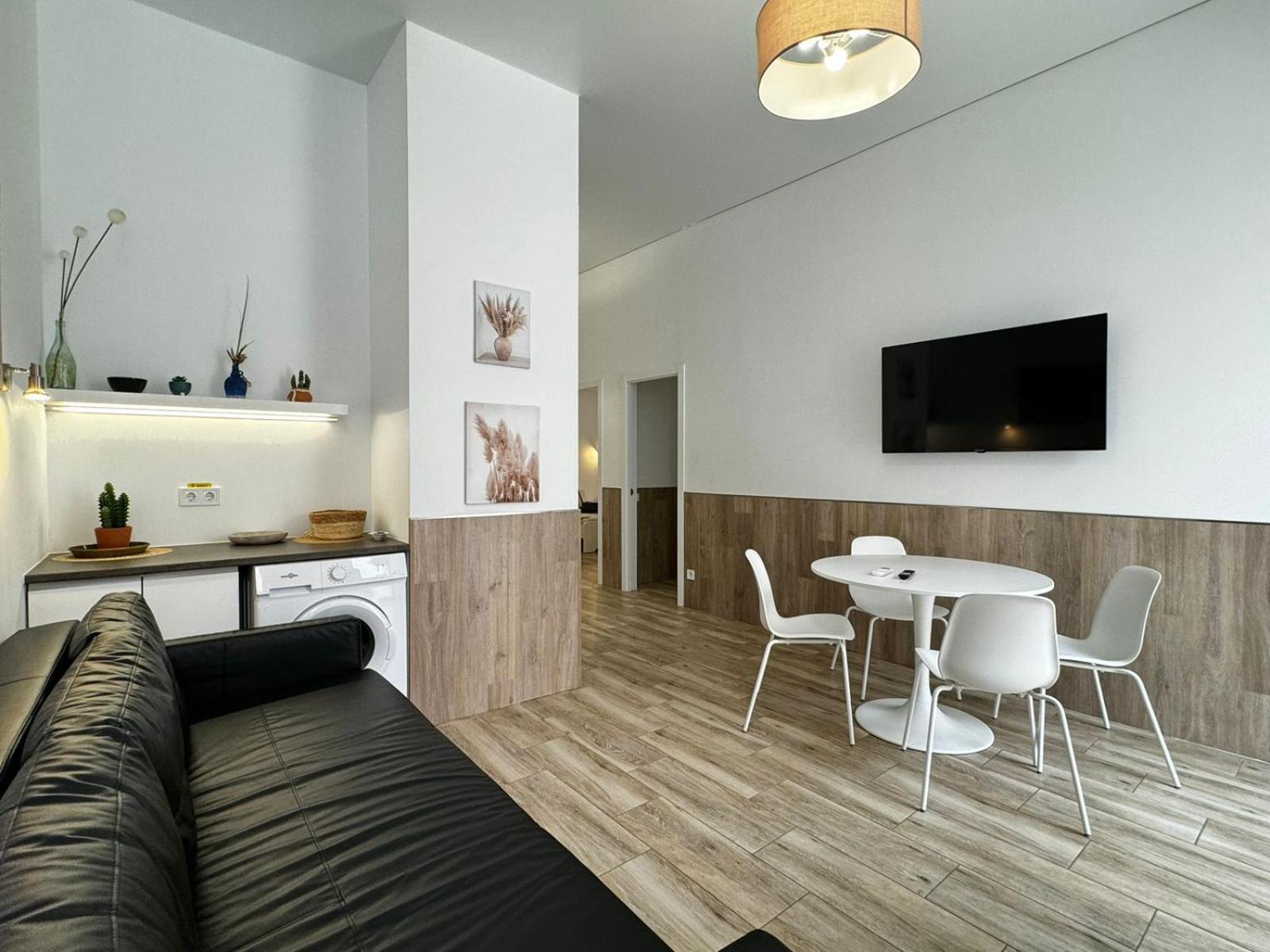 Moderno Apartamento Del Arquitecto Aparthotel Valencia Exterior photo